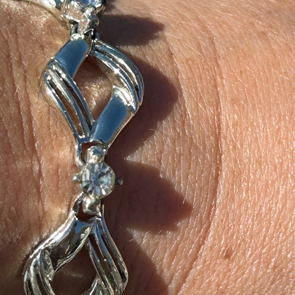 4/$100 CORO Elegant Silver Bracelet with Crystal Accent 7 inches 🥰 - Picture 4 of 8